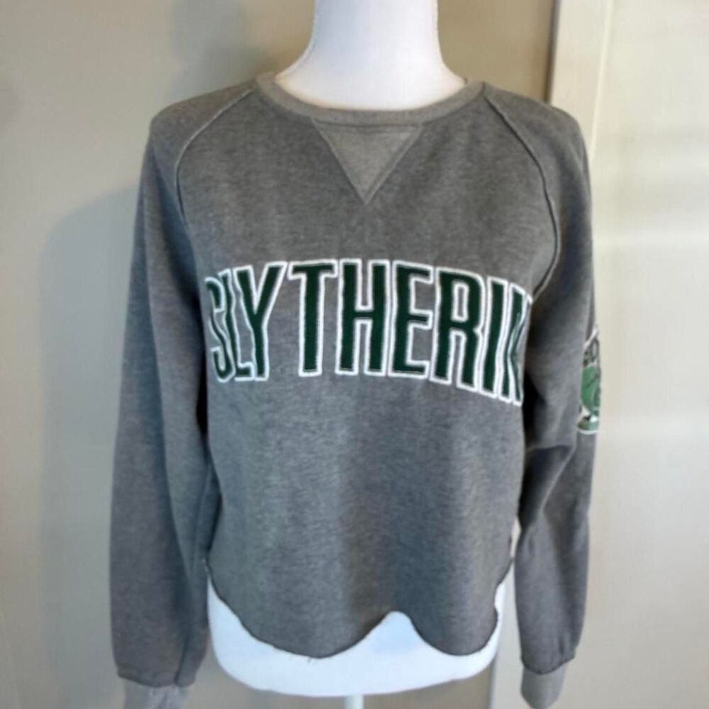 Harry-potter Wizarding World of Harry Potter Slytherin cropped sweatshirt Medium